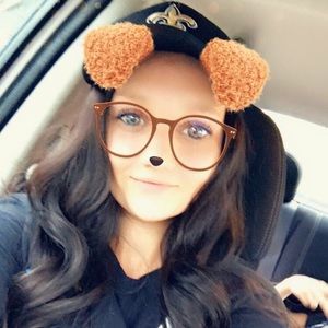 Meet your Posher, Angie